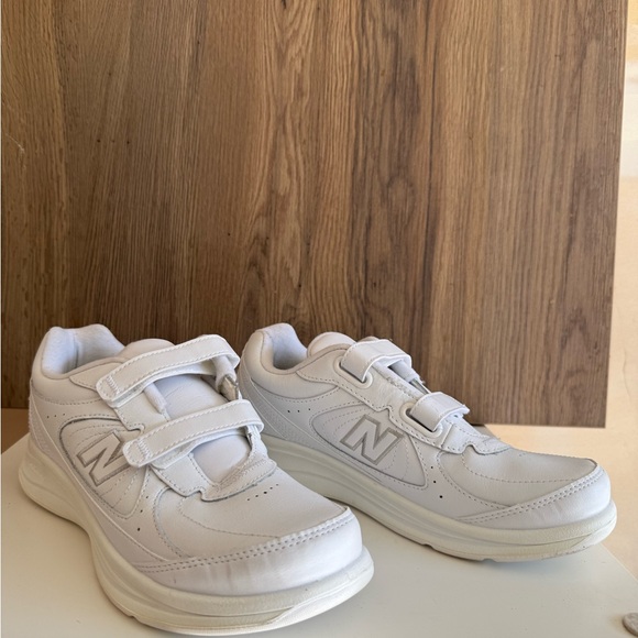 New Balance Retro Women’s Shoes - Picture 1 of 6